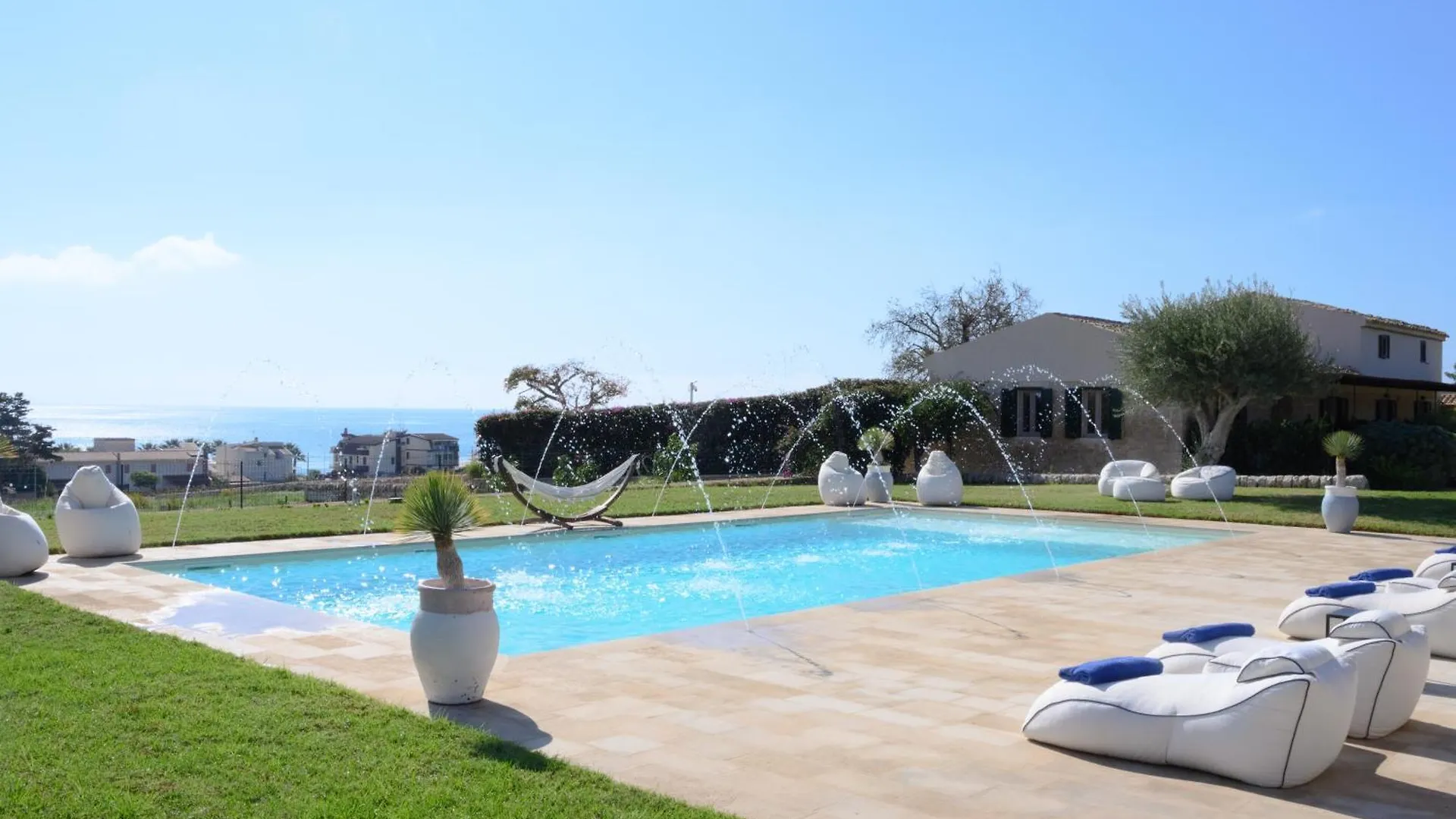 Poggio Leano Boutique Hotel Donnalucata  0*, Donnalucata (Sicily)